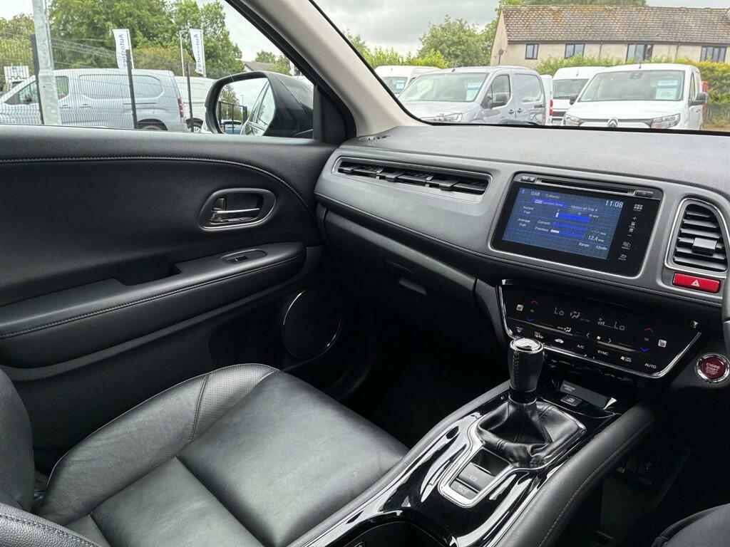 Honda Hr-V Hr-v 1.5 I-vtec Ex Cvt White #35
