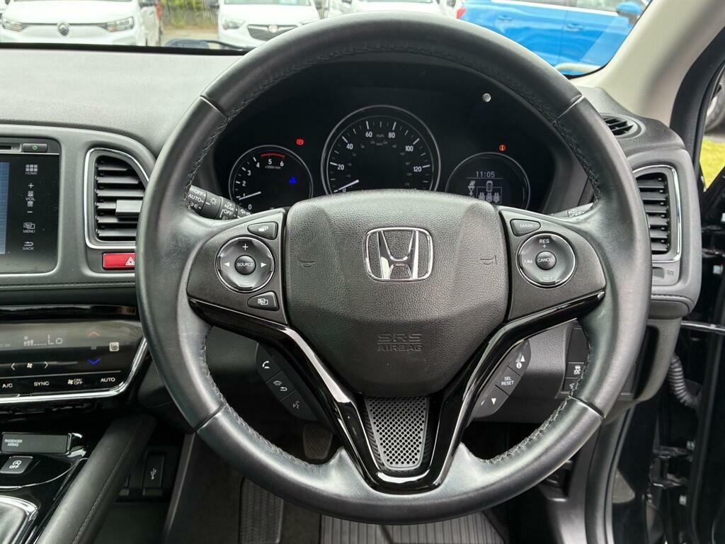 Honda Hr-V Hr-v 1.5 I-vtec Ex Cvt White #26