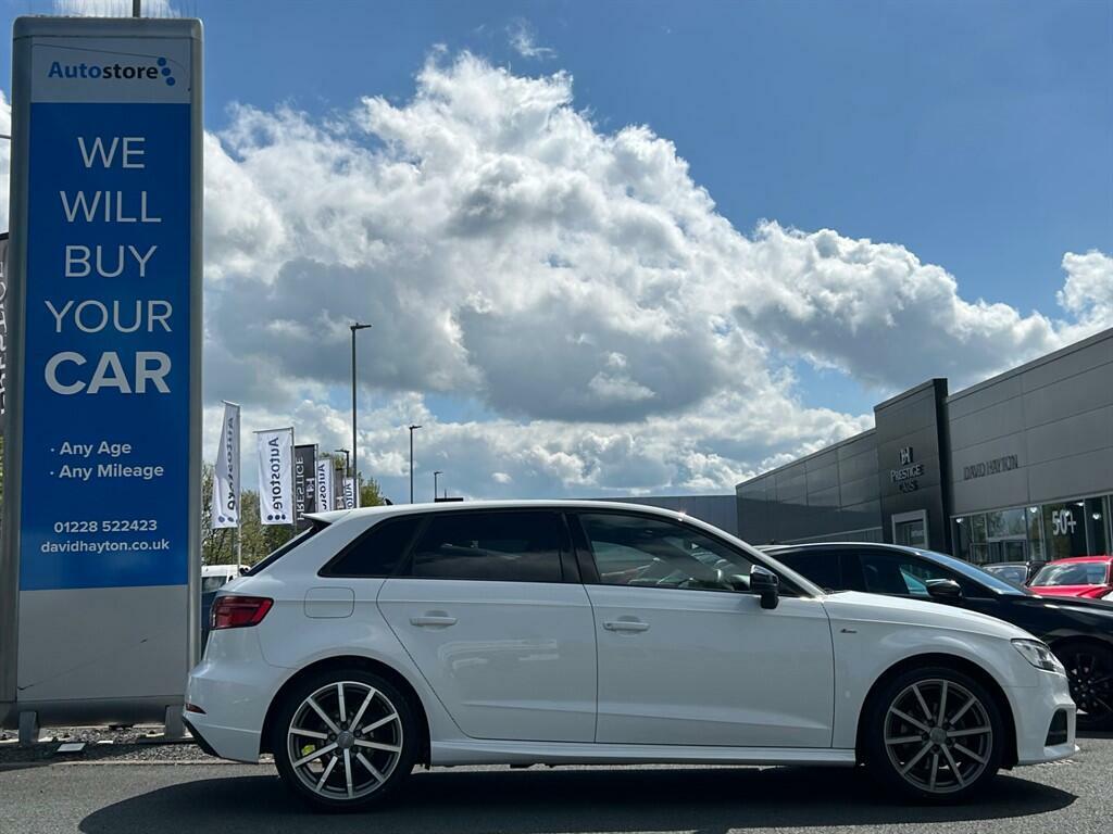 Audi A3 1.0 Tfsi 30 Black Edition Sportback Euro 6 Ss 5 WR69CNE White #4