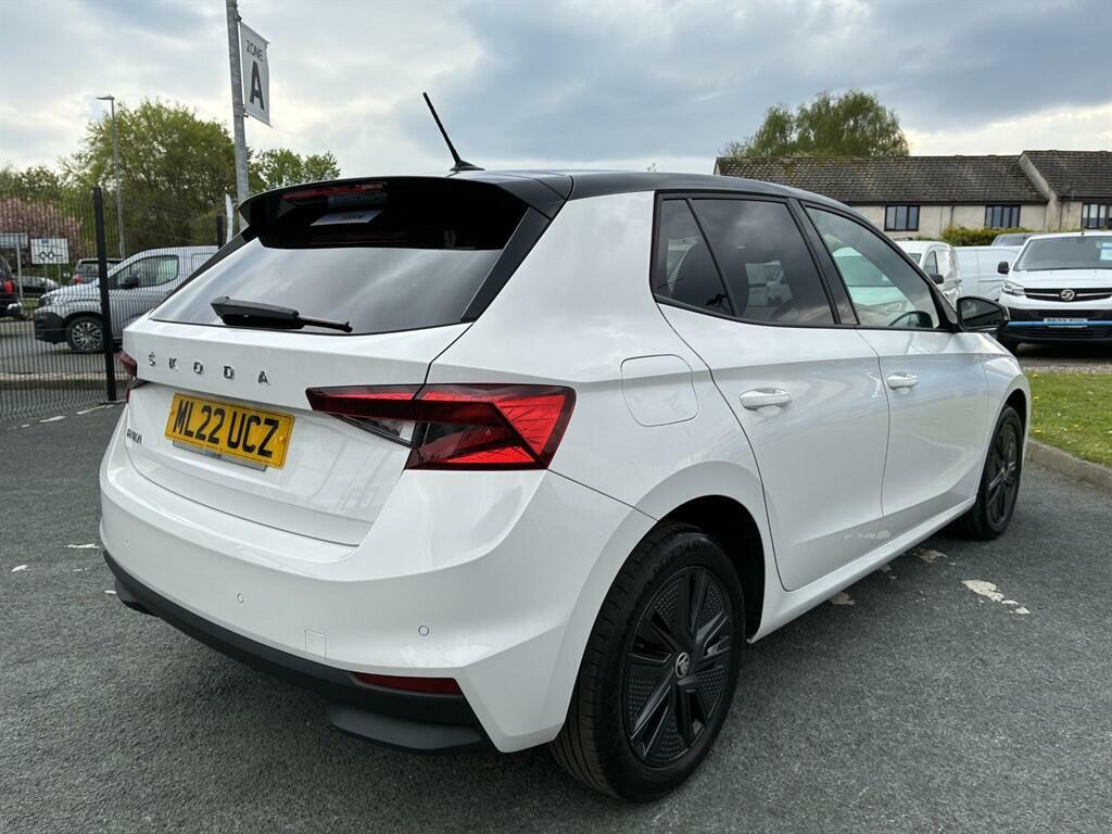 Skoda Fabia 1.0 Tsi Colour Edition Dsg Euro 6 Ss ML22UCZ White #6