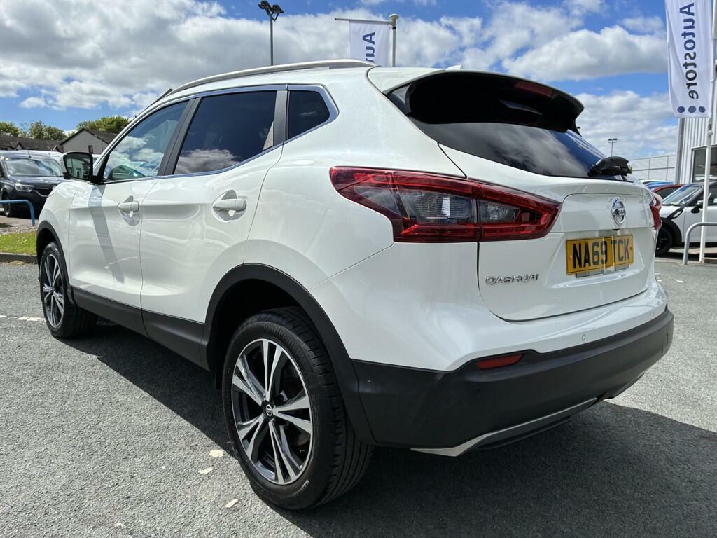 Nissan Qashqai 1.3 Dig-t N-connecta Euro 6 Ss NA69TCK White #4