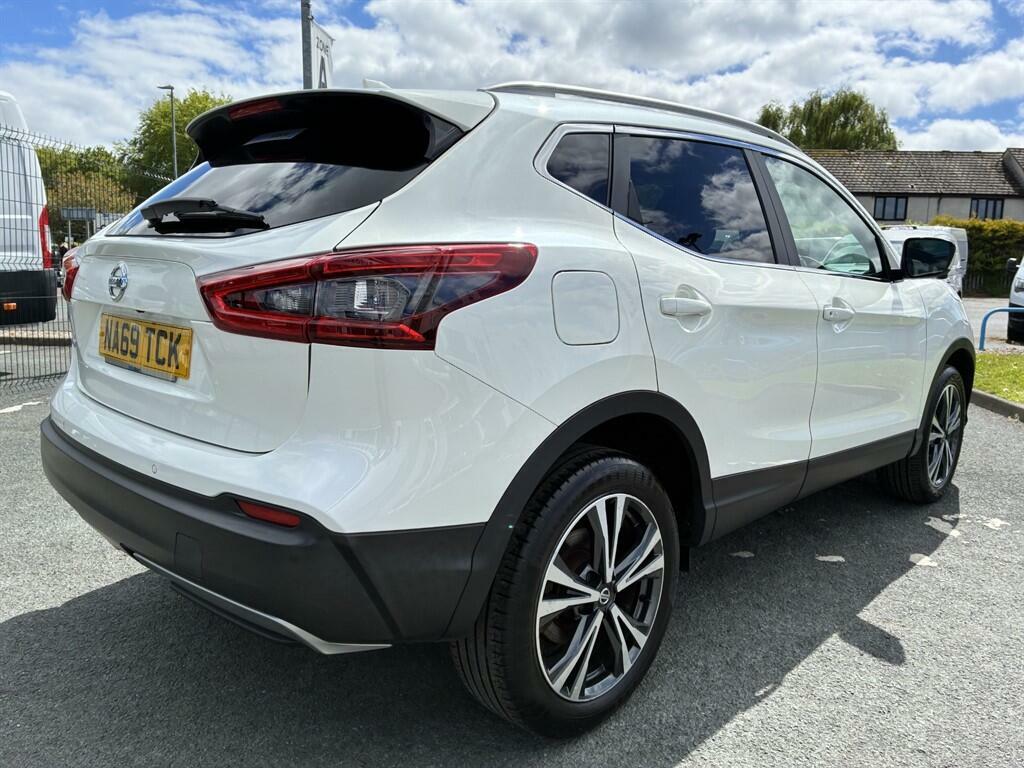 Nissan Qashqai 1.3 Dig-t N-connecta Euro 6 Ss NA69TCK White #6