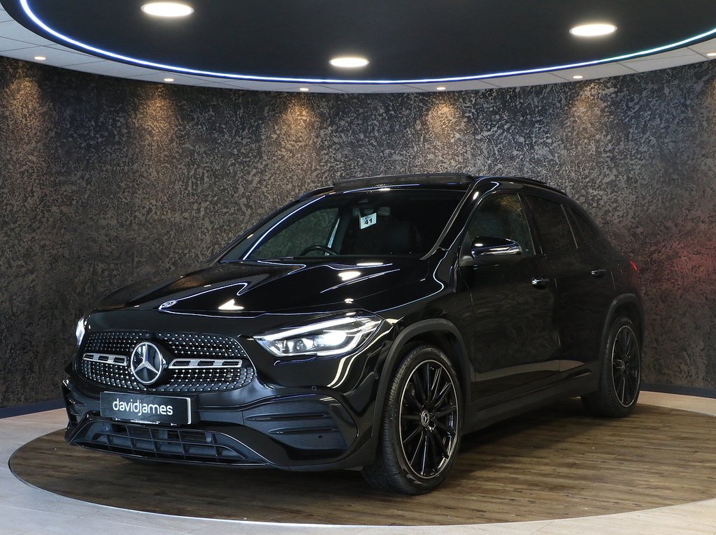 Mercedes-Benz GLA Class Gla200 Amg Line Night Edition VX72OKP Black #3
