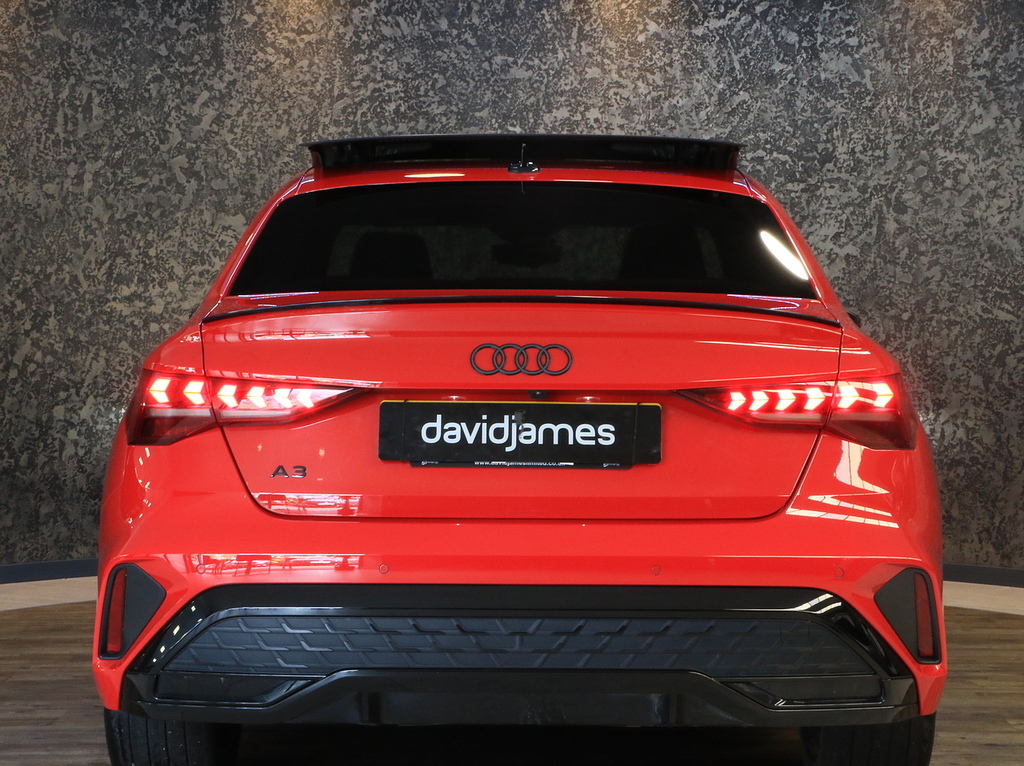 Audi A3 Tfsi Black Edition FV25VWS Red #6