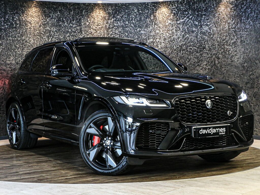 Jaguar F-Pace P550 V8 Svr Black
