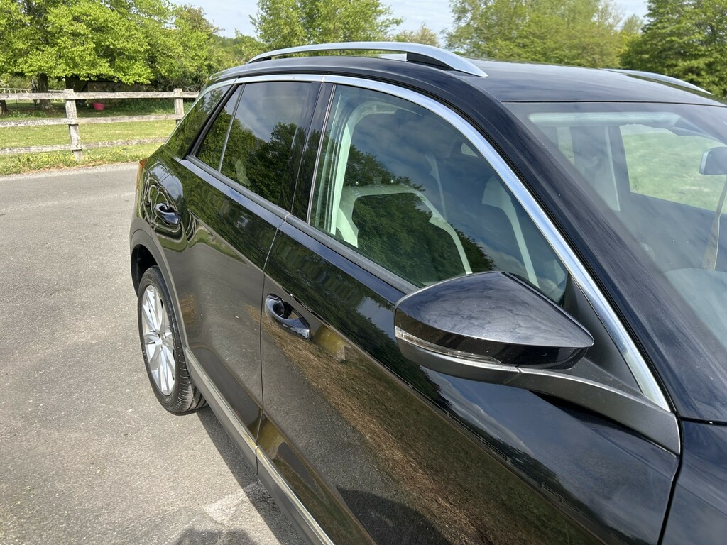 Volkswagen T-Roc 1.5 Tsi Evo Sel KR68JKF Black #2