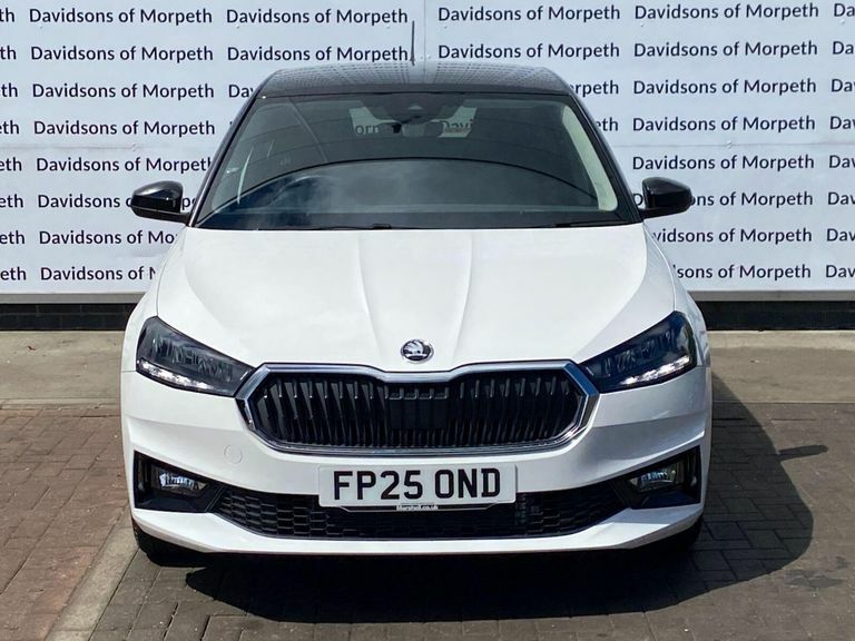 Skoda Fabia 1.0 Tsi Design Edition Hatchback FP25OND White #2