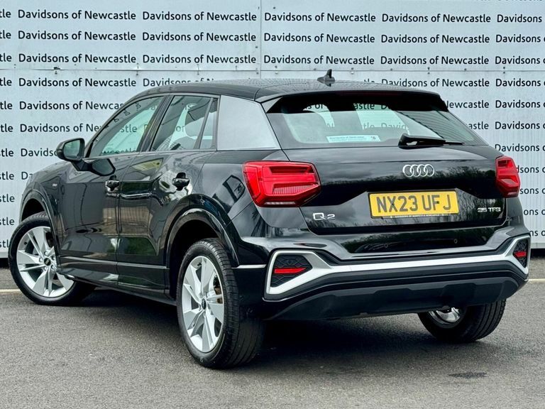 Audi Q2 1.5 Tfsi Cod 35 S Line Suv S Tronic Eur NX23UFJ Black #4
