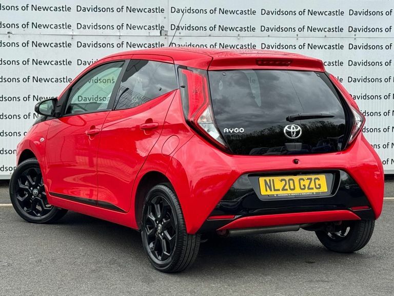 Toyota Aygo 1.0 Vvt-i X-trend Hatchback Euro Red #4