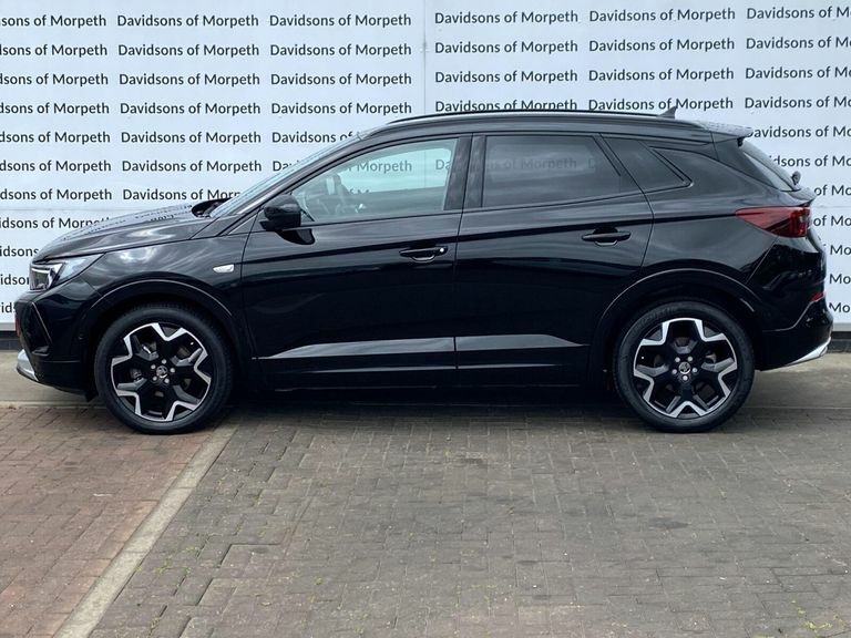 Vauxhall Grandland 1.2 Ultimate Suv Hybrid E-dct Euro 6 S WG24ZZP Black #5