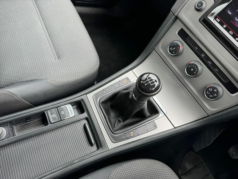 Volkswagen Golf 1.6 Tdi Bluemotion Tech Match Hatchback ND64BJZ Blue #5
