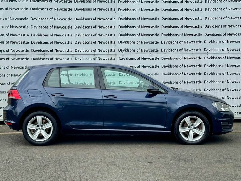 Volkswagen Golf 1.6 Tdi Bluemotion Tech Match Hatchback ND64BJZ Blue #4