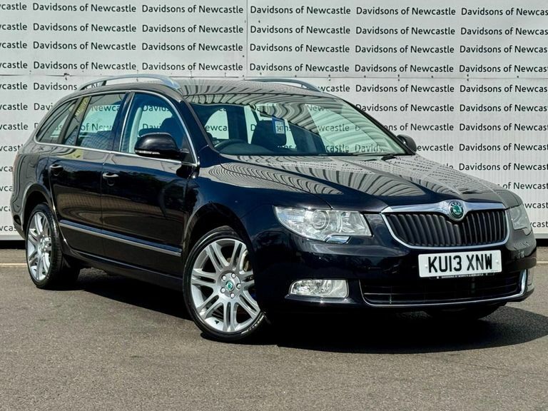 Skoda Superb 2.0 Tdi Elegance Estate 4Wd Euro Black