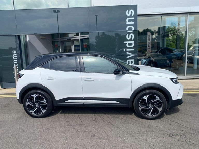 Vauxhall Mokka-e 54Kwh Ultimate Suv Long Range GY74YPK White #2