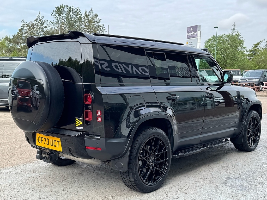 Land Rover Defender 110 D250 Mhev Se 4Wd With Rear Seat Conversion, 22 Al CF73UCT Black #2