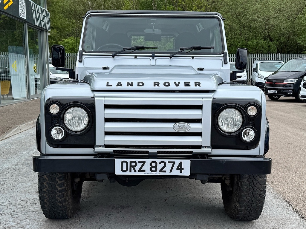 Land Rover Defender 90 Tdci Xtech Limited Edition 122Ps With Only 14K Mil Silver #6