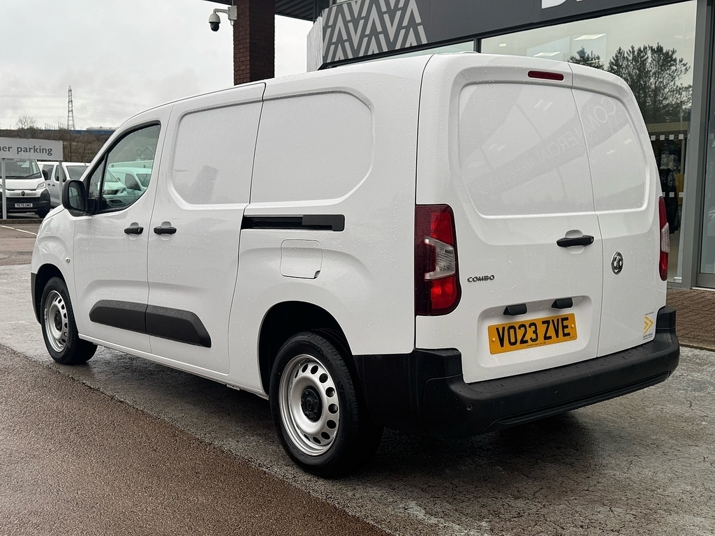 Vauxhall Combo Turbo D 100Ps Prime L2 Lwb 5 Seat Crew Van, With A VO23ZVE White #4