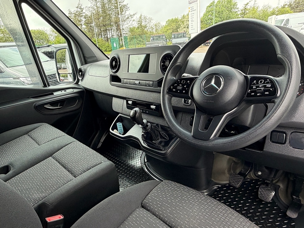 Mercedes-Benz Sprinter 315 Cdi 150Ps Premium L2 H2 Mwb Euro 6 With Air Co KP72YYX White #2