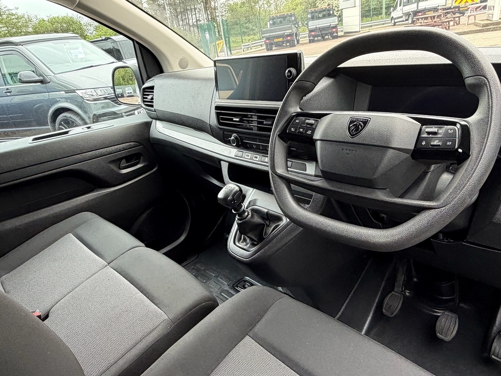 Peugeot Expert Hdi 120Ps Professional L2 Lwb Euro 6 With Air Con White #2