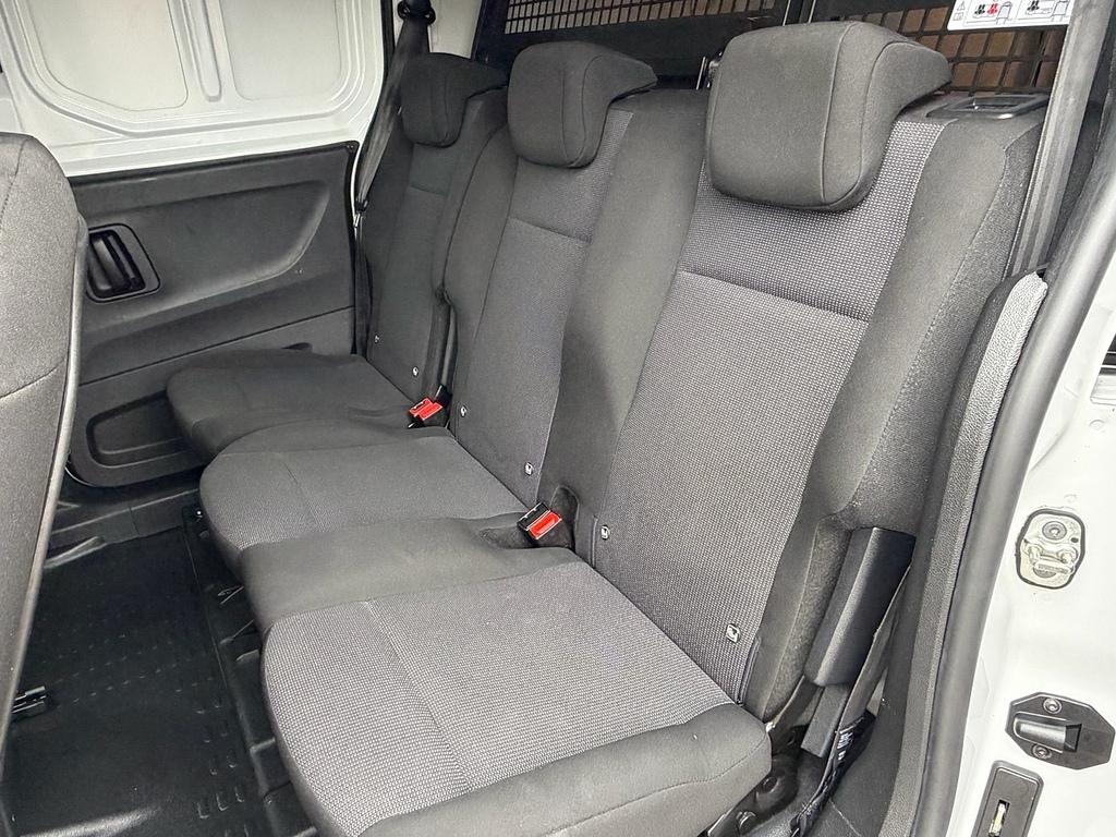 Vauxhall Combo Turbo D 100Ps 2300 Prime 5 Seat Kombi Crew Cab L2 DA72YST White #3