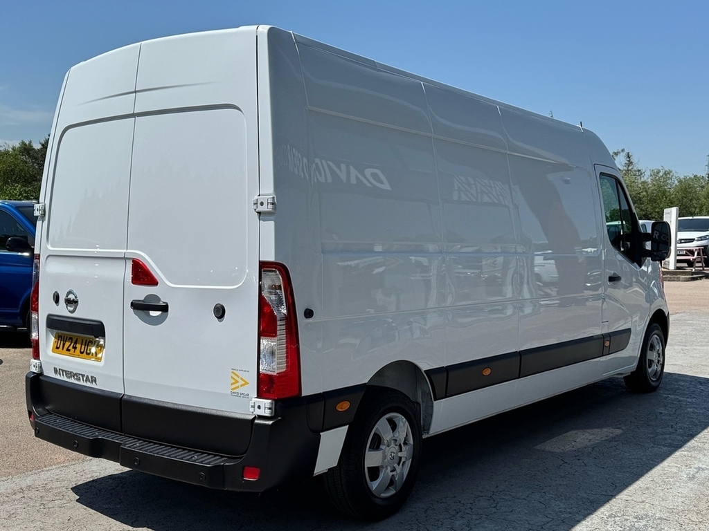 Nissan InterStar Dci 35 Tekna 135Ps L3 H2 Lwb With Air Con, Sat Nav White #2