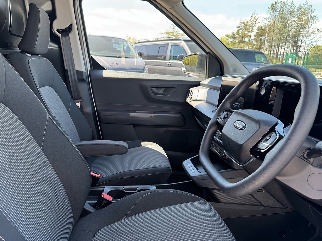 Ford Transit Courier Trend 136Ps 43Kwh With Air Con, Rev Cam Cru White #5