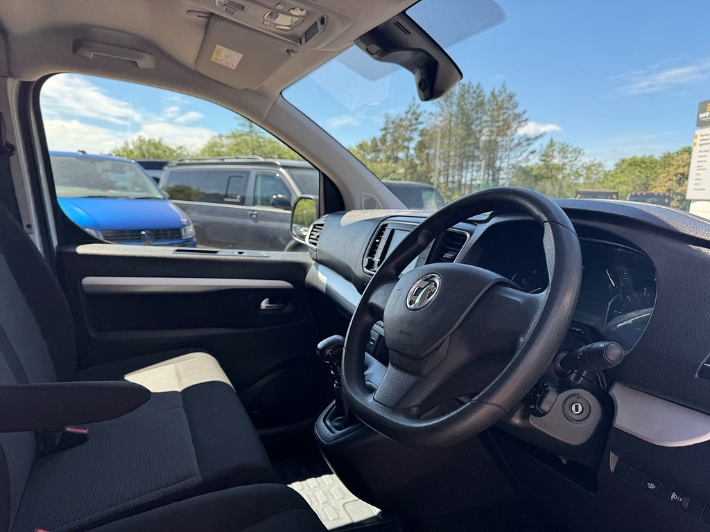 Vauxhall Vivaro Turbo D 2700 Dynamic 120Ps With Air Con, Cruise SG72EUK White #5