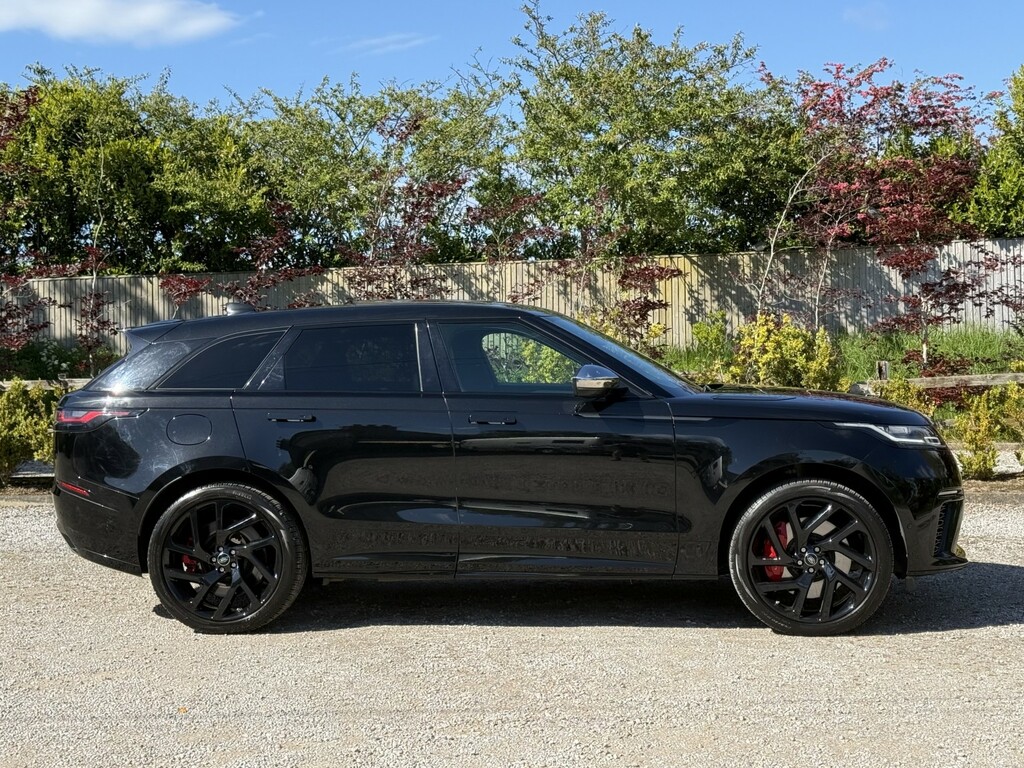 Land Rover Range Rover Velar 5.0 P550 Dynamic Edition Black #2