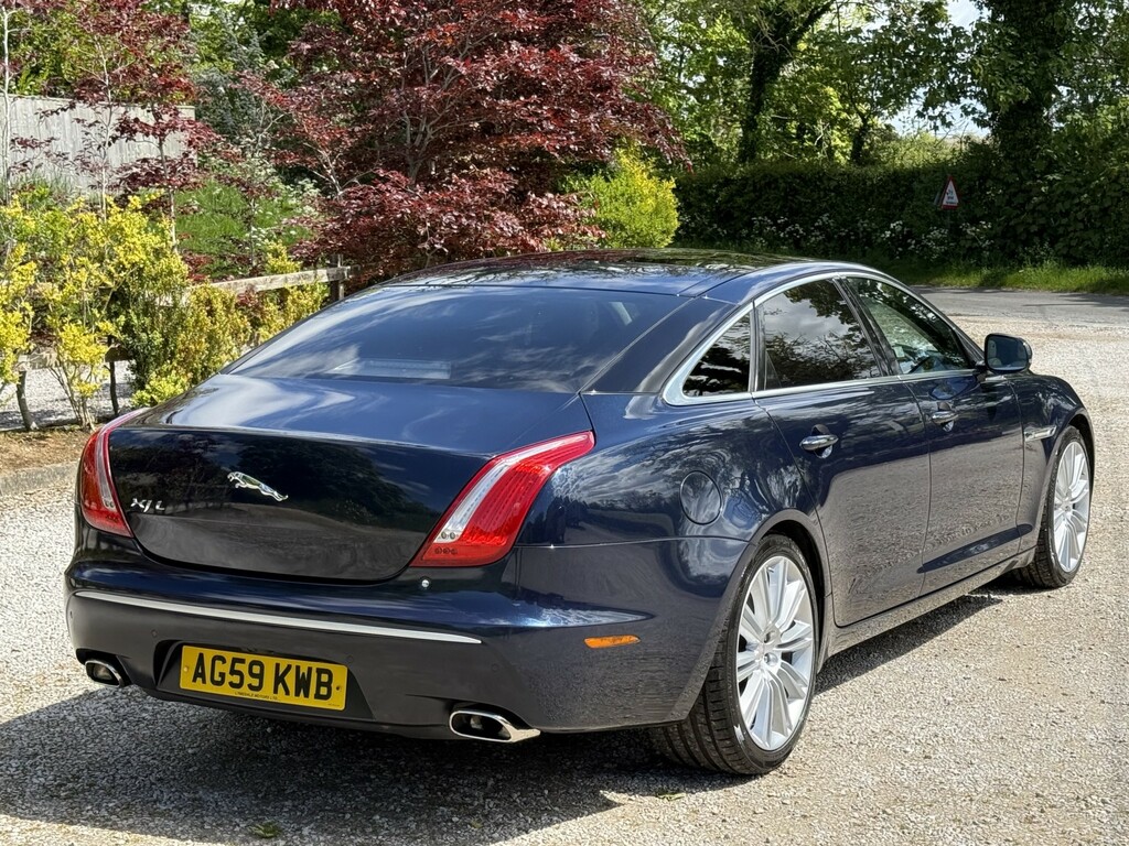 Jaguar XJ 3.0 D V6 Portfolio AG59KWB Blue #3