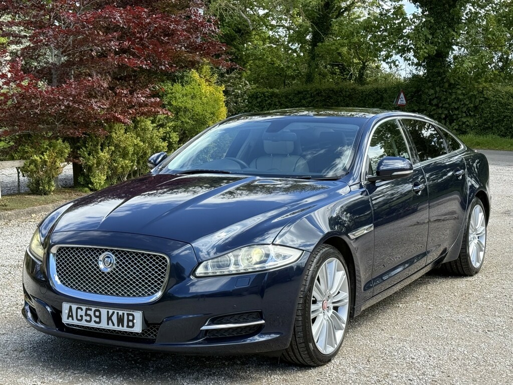 Jaguar XJ 3.0 D V6 Portfolio AG59KWB Blue #4