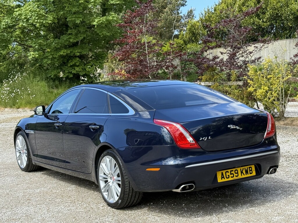 Jaguar XJ 3.0 D V6 Portfolio AG59KWB Blue #6