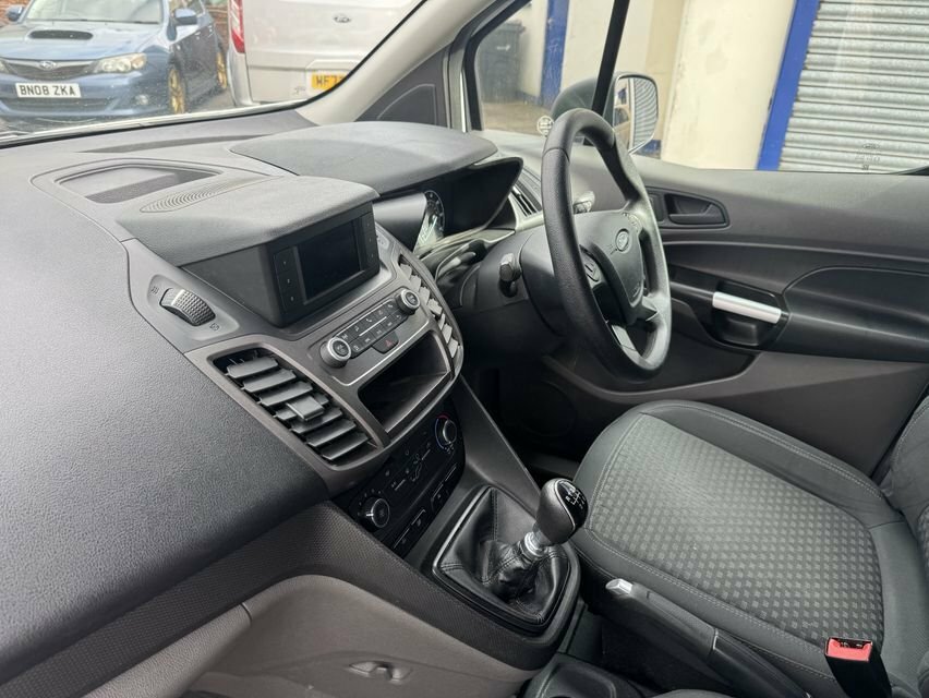 Ford Transit Connect 1L Trend White #4