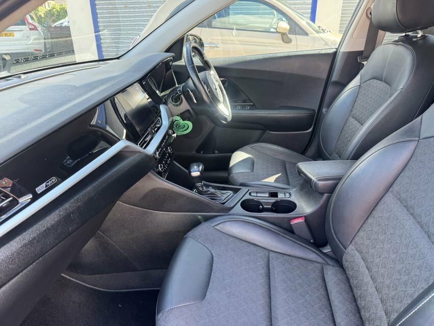 Kia Niro 1L 2 KR69PYJ Black #6