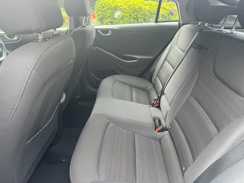 Hyundai Ioniq 1.6L Se HT68OEU Silver #6