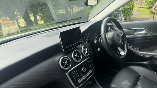 Mercedes-Benz A Class 1.6L Se FX16THN Silver #6