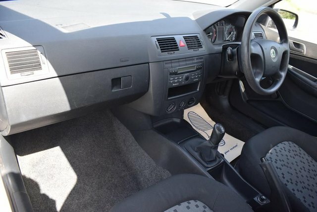 Skoda Fabia 1.4 16V Elegance Silver #14