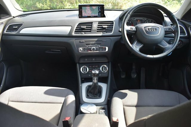 Audi Q3 2.0 Tdi Se Suv YA14OGM Black #3