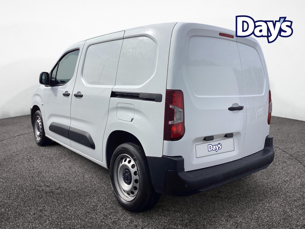 Vauxhall Combo 1.5 Turbo D 2300 Dynamic Panel Van Manu DY71BNF White #6