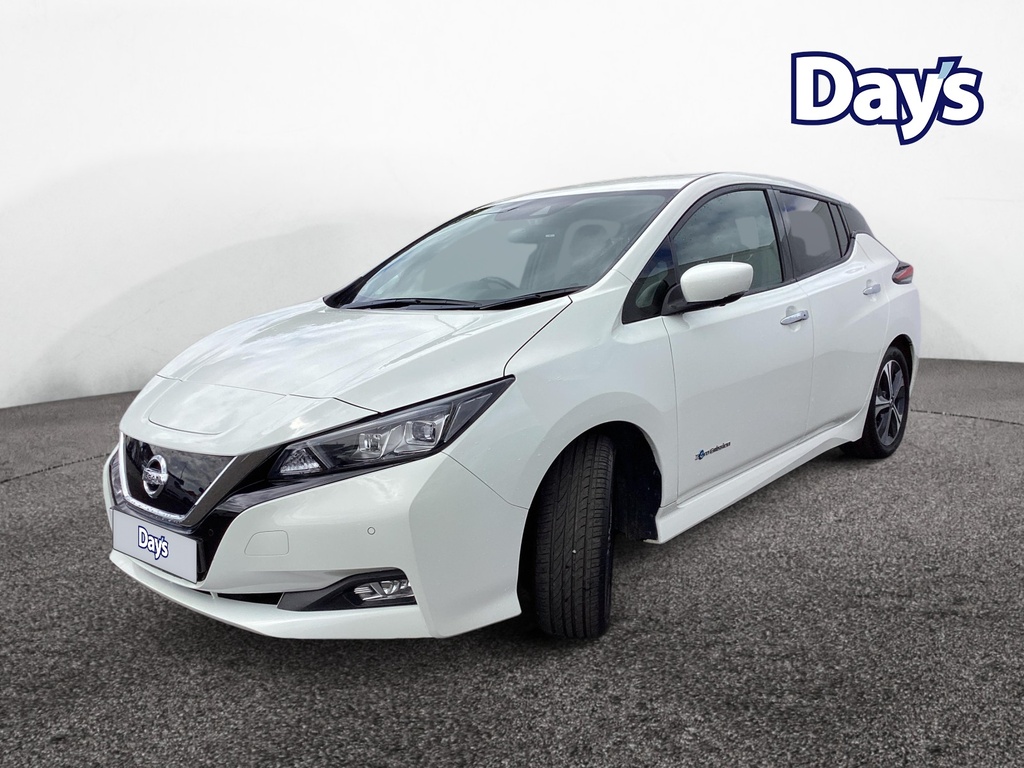 Nissan Leaf 40Kwh Tekna Hatchback 150 Ps White #2