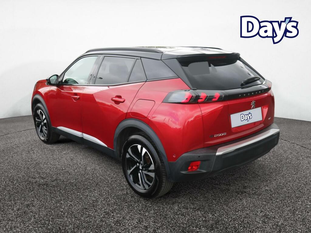 Peugeot e-2008 50Kwh Gt Suv 136 Ps Red #5