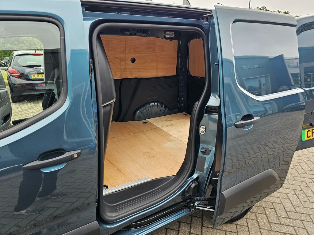 Peugeot E-Partner 800 52Kwh Professional Standard Panel Van Swb  #20