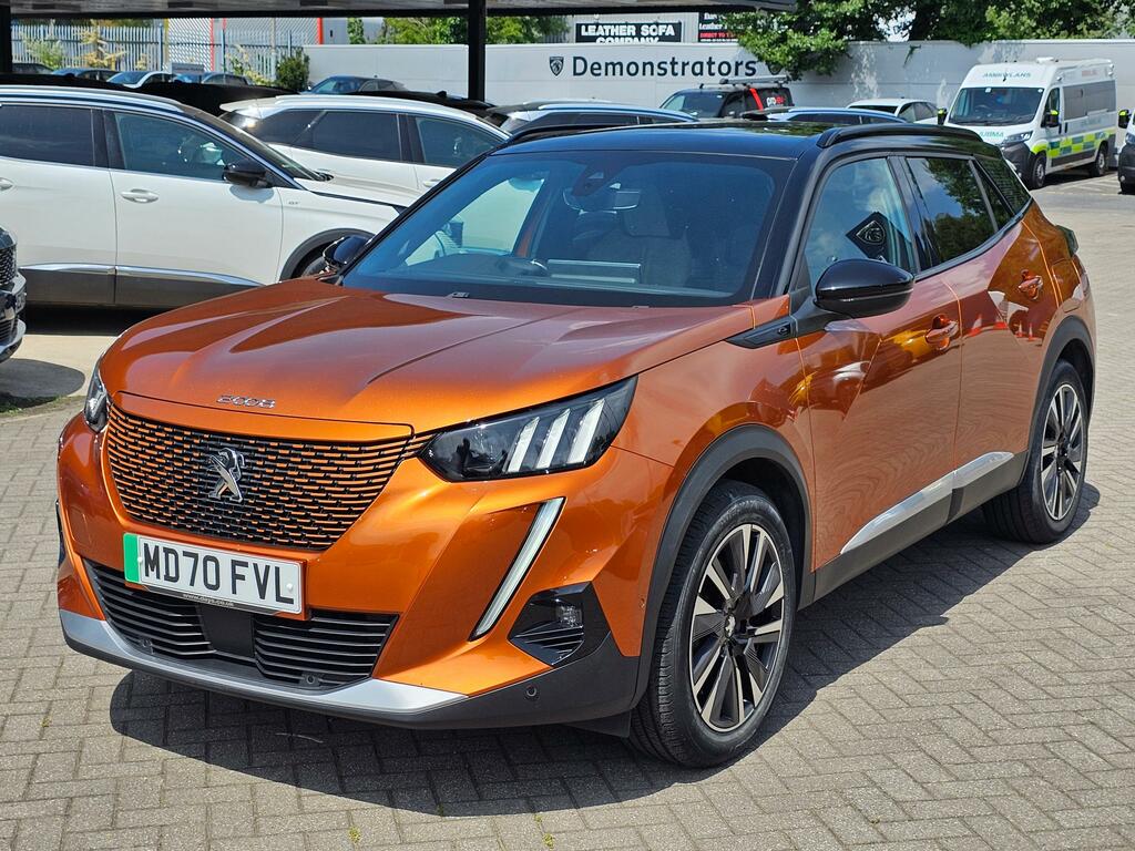 Peugeot e-2008 50Kwh Gt Premium Suv 136 Ps MD70FVL Orange #3