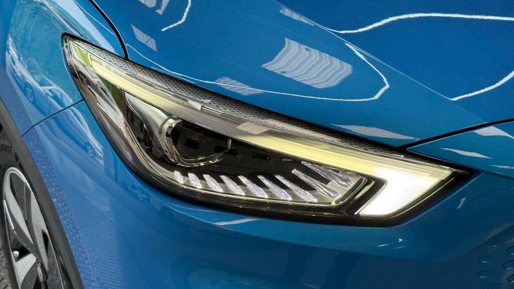 MG ZS Suv 72.6Kwh Trophy Long Range 202323 FL23XNE Blue #4