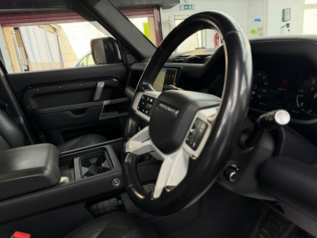 Land Rover Defender 2024 3.0 D250 Mhev X-dynamic Hse Suv Au DW24HHK Black #4