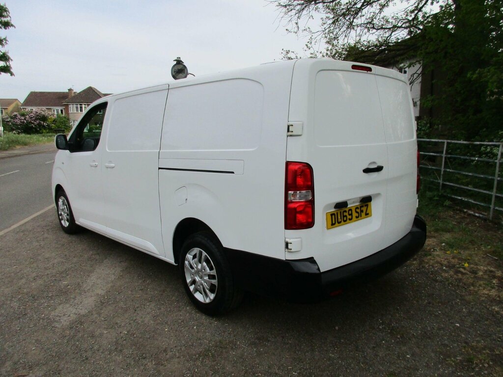 Vauxhall Vivaro 1.5 Turbo D 2900 Sportive L2 H1 Euro 6 Ss DU69SFZ White #4