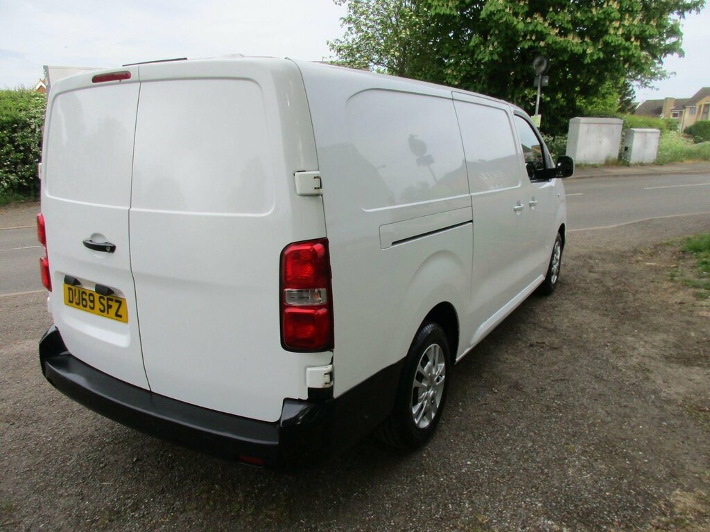 Vauxhall Vivaro 1.5 Turbo D 2900 Sportive L2 H1 Euro 6 Ss DU69SFZ White #5