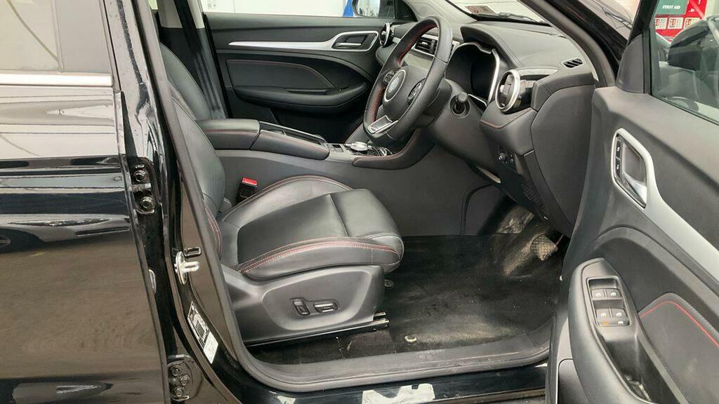 MG ZS Suv Black