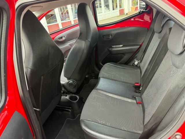 Toyota Aygo 1.0 Vvt-i X-pression Hatchback E VX64UWL Red #6