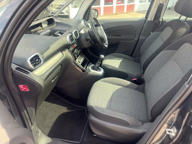 Citroen C3 Picasso 1.6L Platinum Purple #20