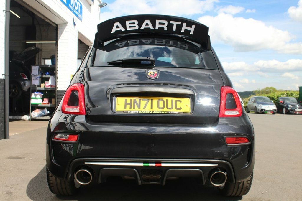 Abarth 695 1.4L Esseesse Black #5